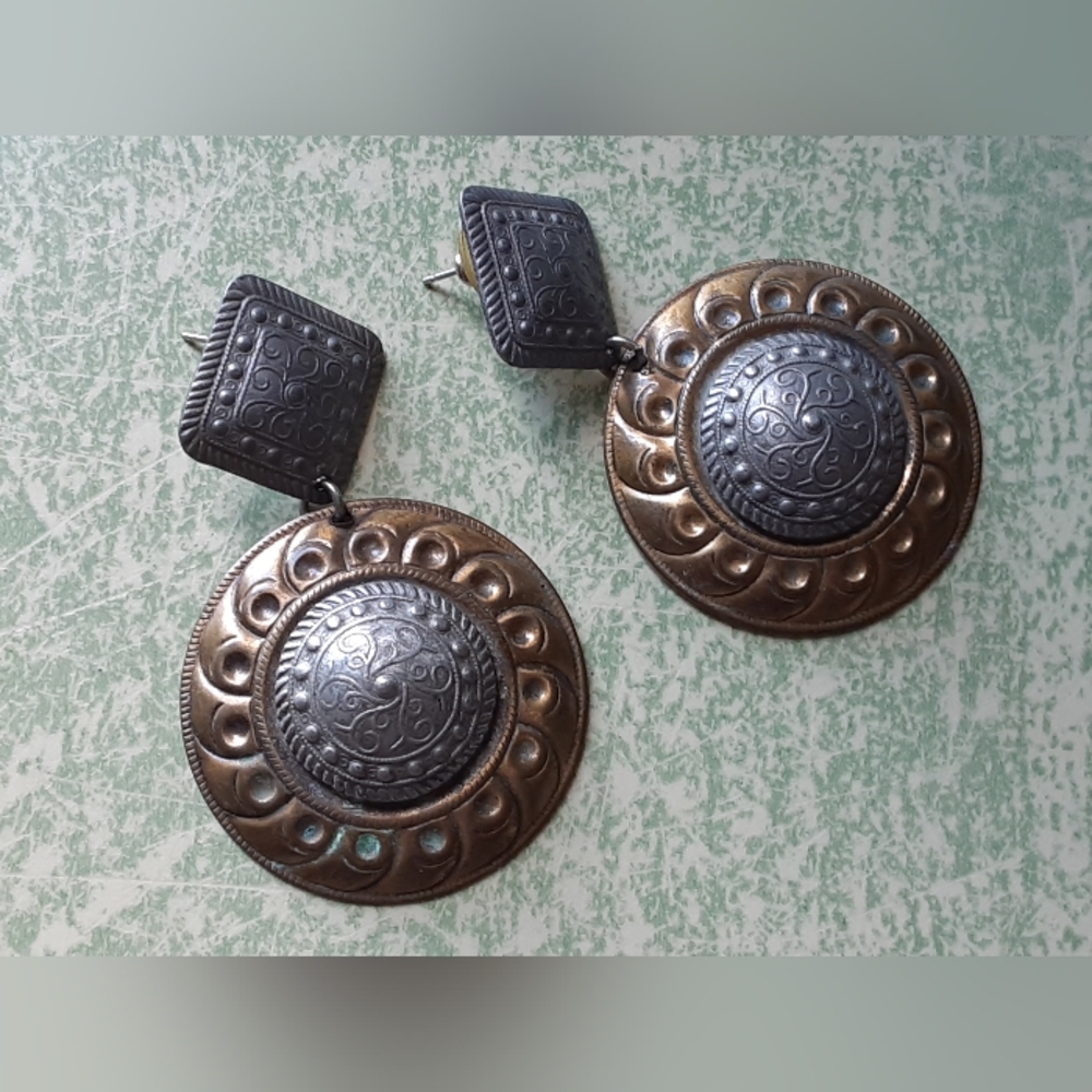 Warrior woman pierced earrings costume jewelry